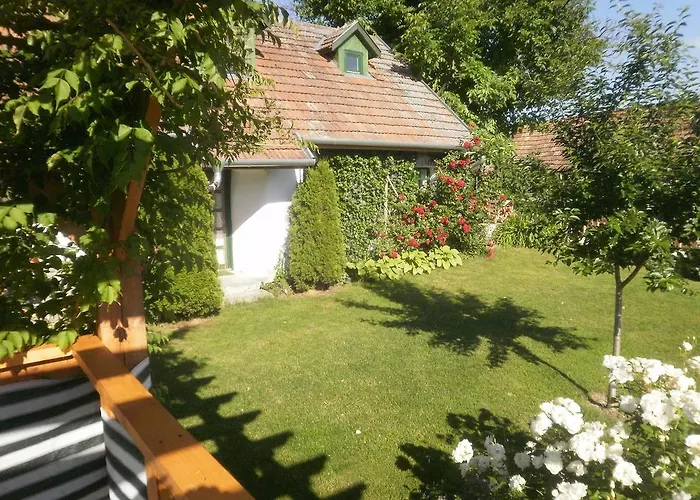Kapolcs Cottage